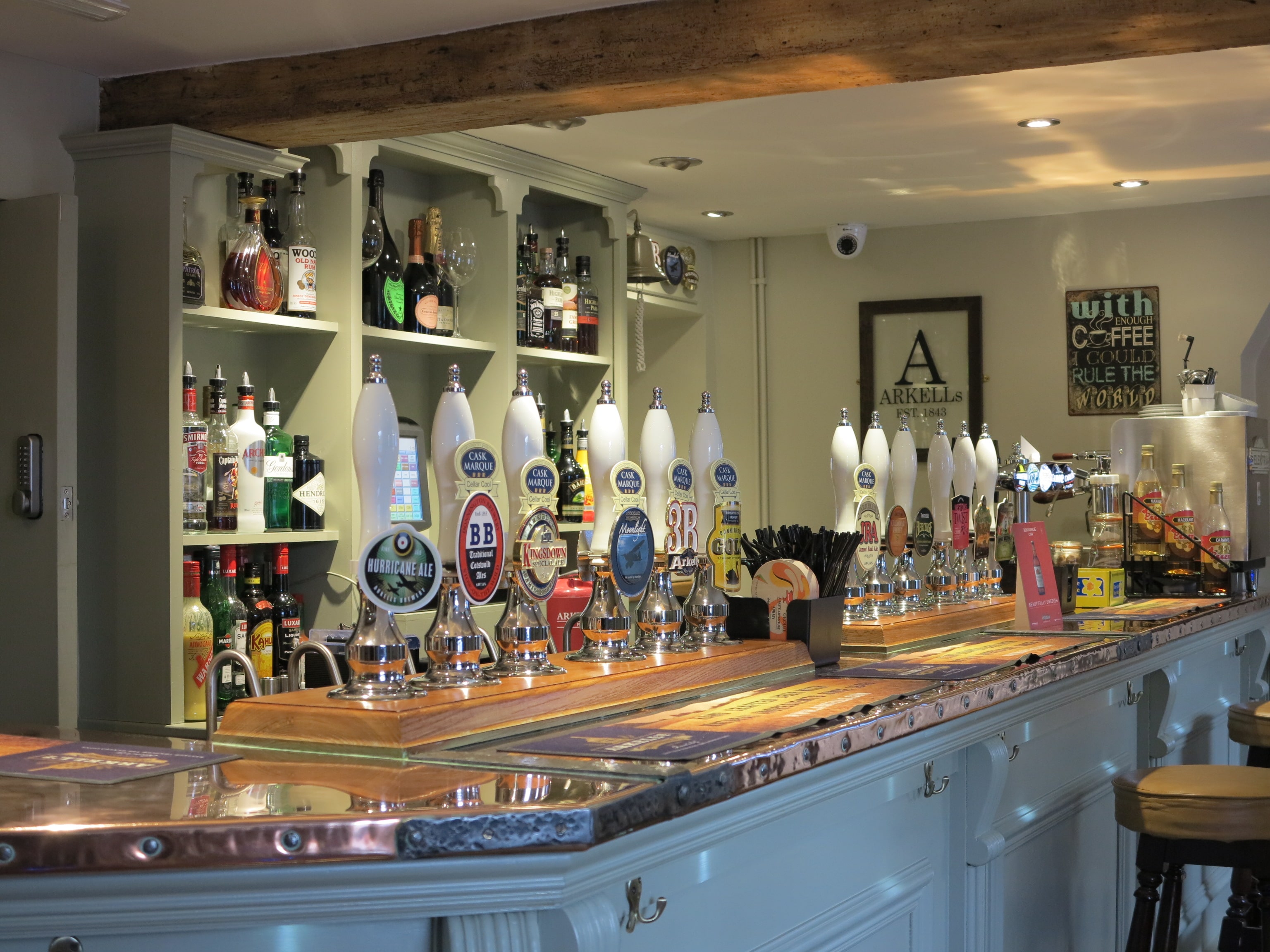 Edmont Joinery Bespoke Bar